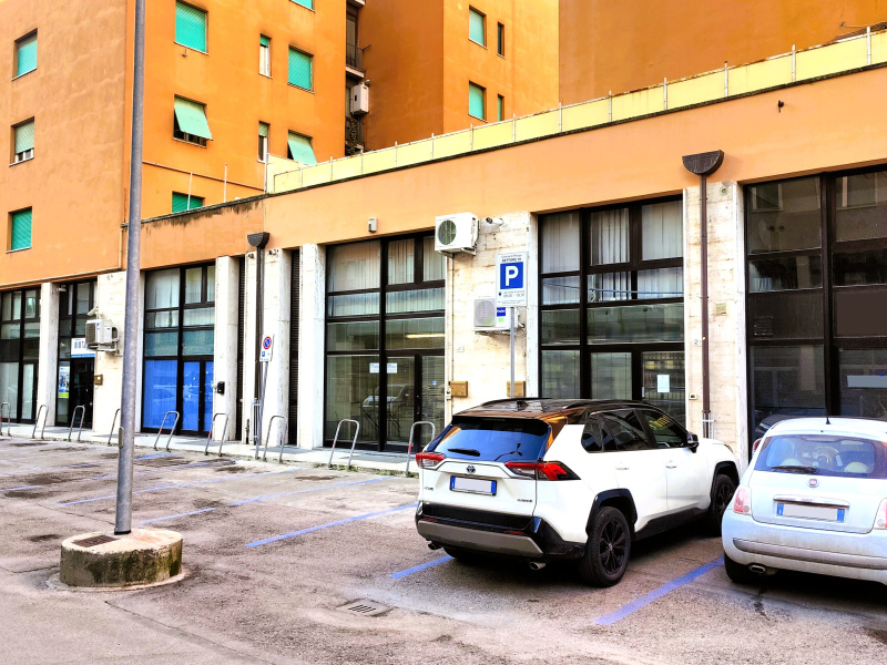 Negozio in vendita a Perugia (PG)