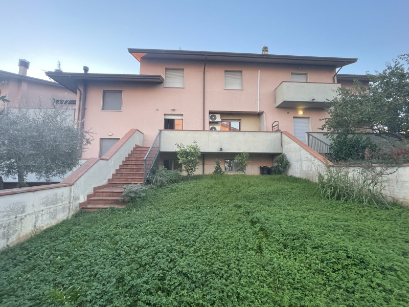 Villa in vendita a Passignano Sul Trasimeno (PG)