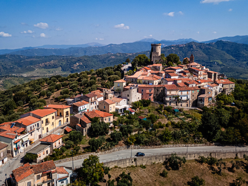 Rustico in vendita a Castelnuovo Cilento (SA)