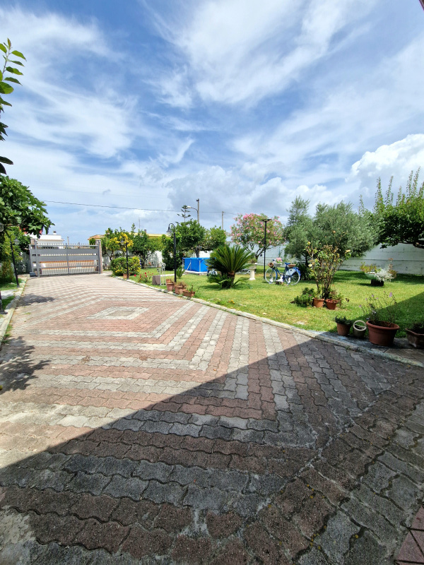 Villa in vendita a Nettuno (RM)