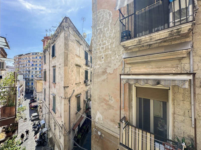 Garage/Box/Posto auto in vendita a Napoli (NA)